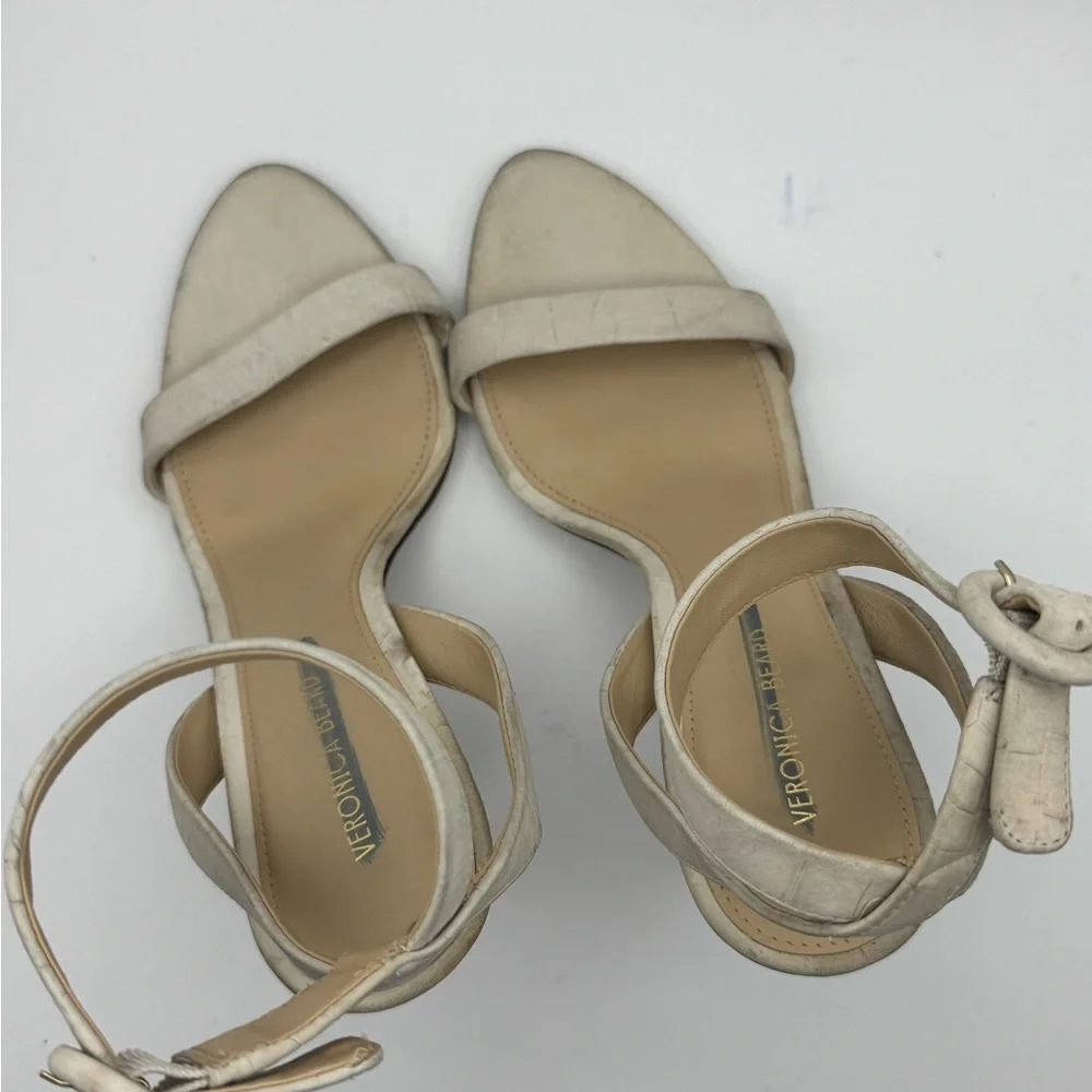 Veronica Beard Darcelle Croco Ankle-Strap Sandals Beige‎ Heels Sz 6.5